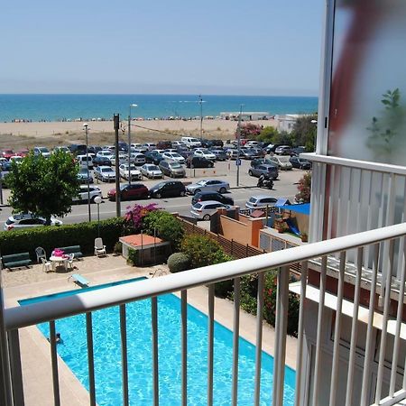 Apartamento Maraka Playa Castelldefels Exterior foto